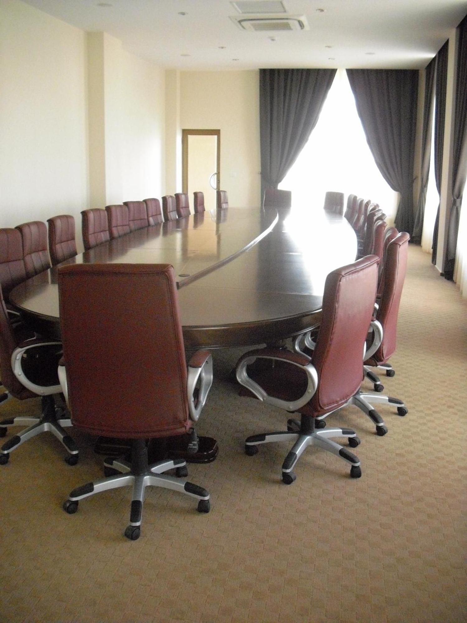 קריובה Hotel Rexton מראה חיצוני תמונה